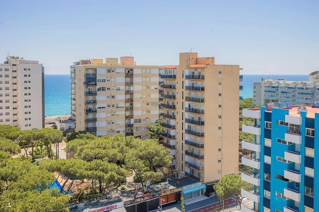 Apartamentos Mediterrani Blanes 0*,  Spain